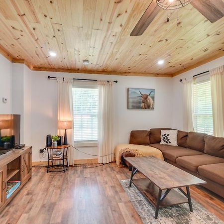 Creekside Ranch With Porch About 2 Mi To Pkwy Villa Pigeon Forge Buitenkant foto