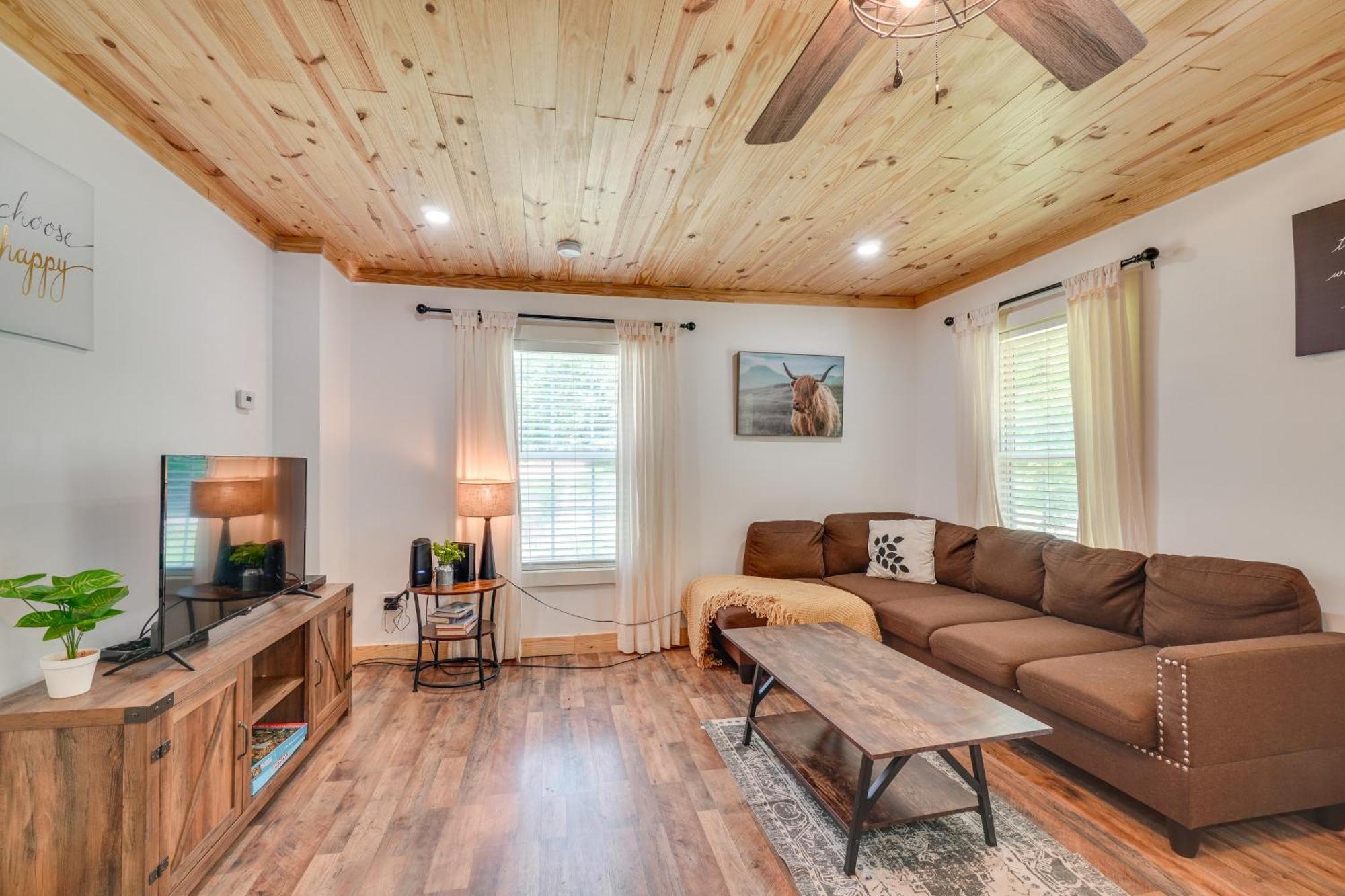 Creekside Ranch With Porch About 2 Mi To Pkwy Villa Pigeon Forge Buitenkant foto