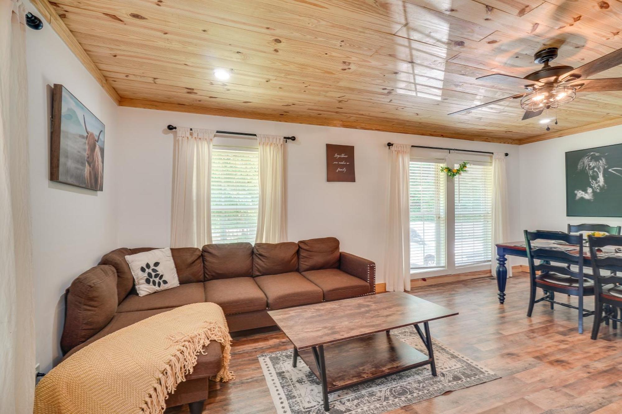 Creekside Ranch With Porch About 2 Mi To Pkwy Villa Pigeon Forge Buitenkant foto